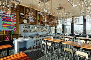 Rooftop bar - citizenM New York Bowery (New York)