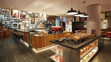 Café da manhã com buffet todos os dias (USD 22 por pessoa)