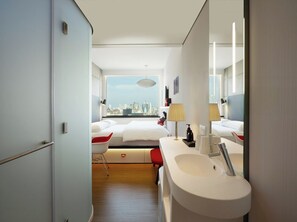 Premium Room, 1 King Bed (View) | City view