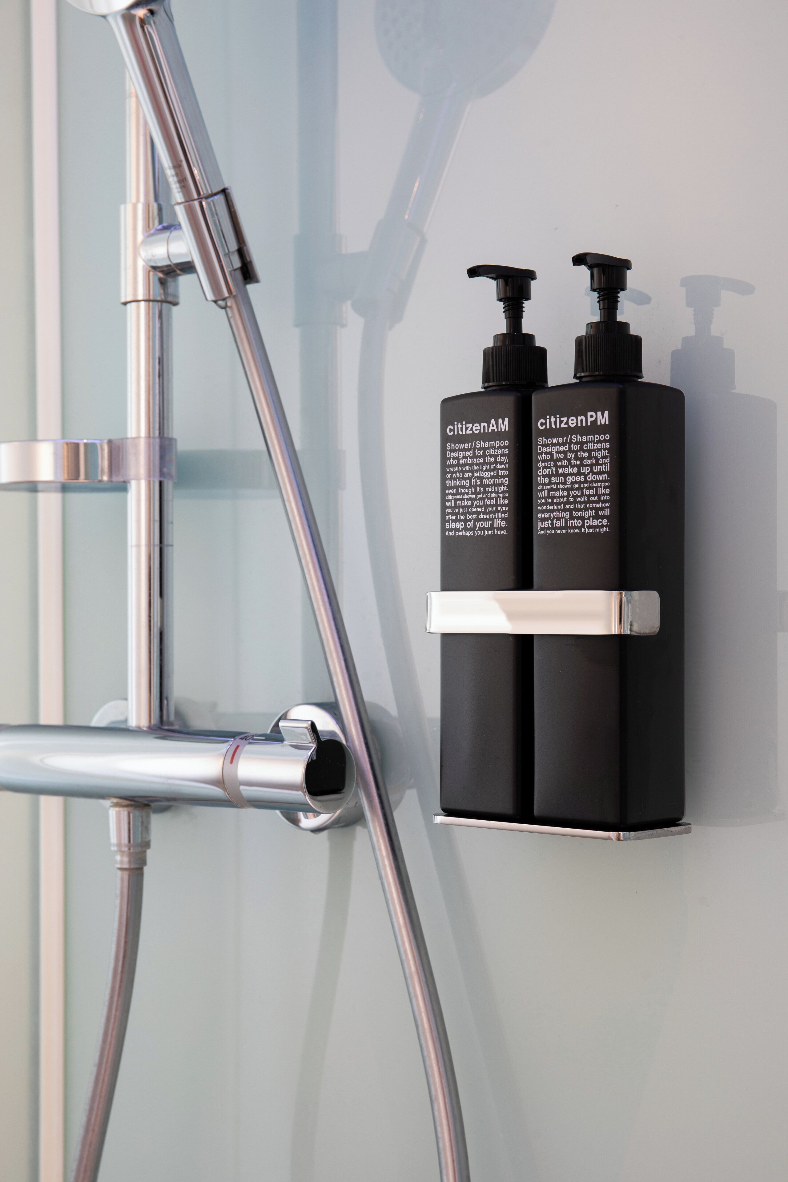 shower, hydromassage showerhead, eco-friendly toiletries, hair dryer