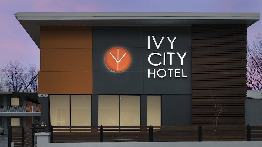 Ivy City Hotel