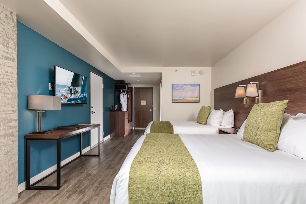 Premium bedding, pillowtop beds, in-room safe, desk