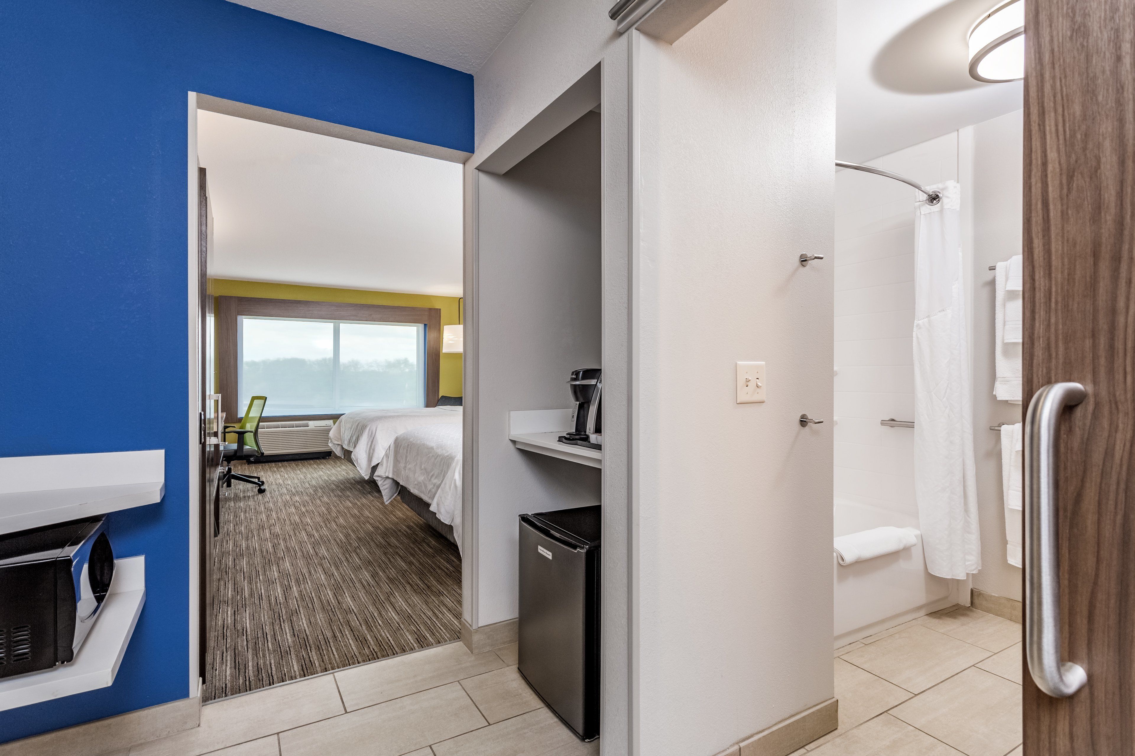 Photo - Holiday Inn Express & Suites Hammond by IHG