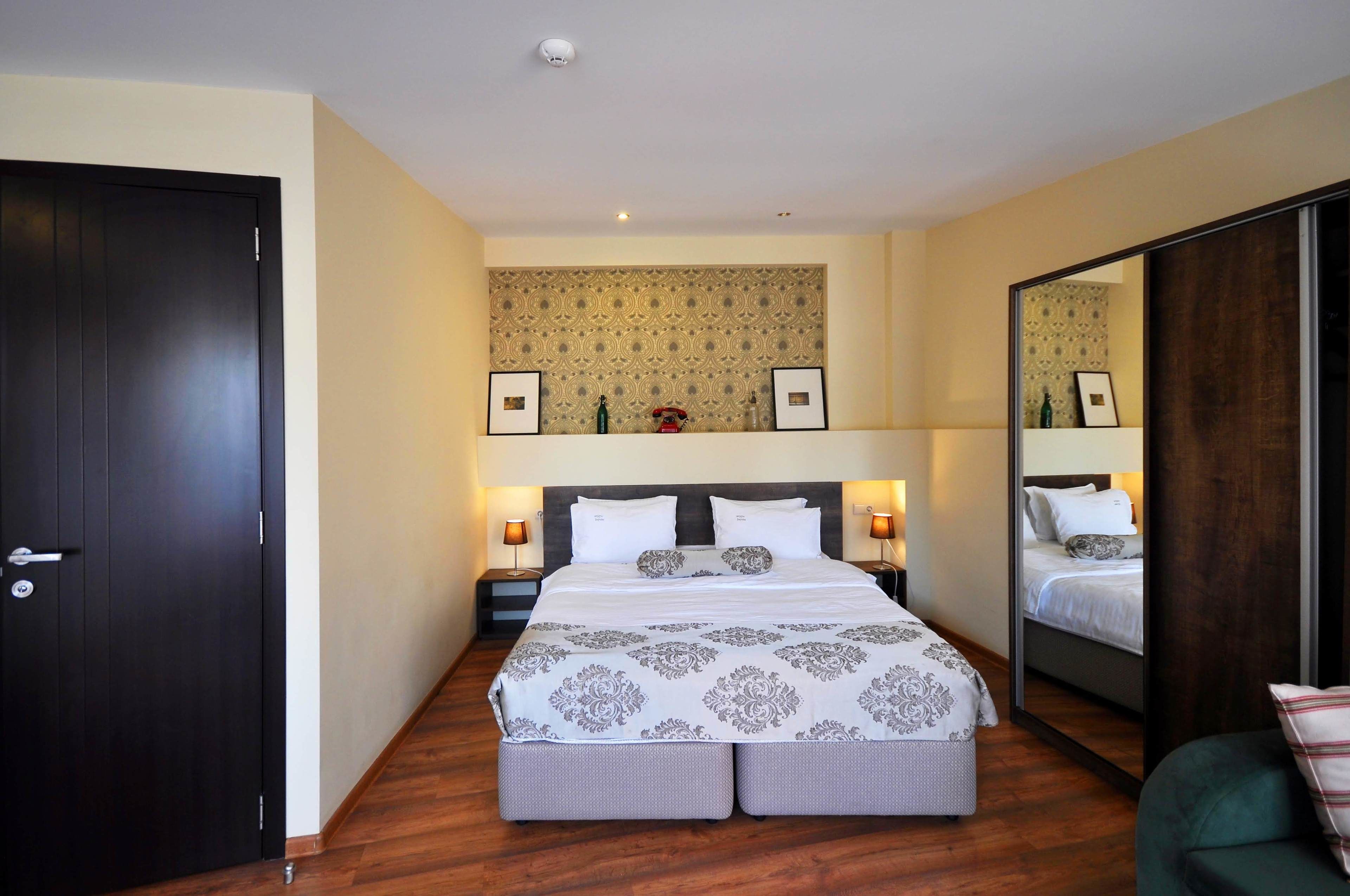 family suite, terrace, city view | premium bedding, in-room safe, desk, soundproofing