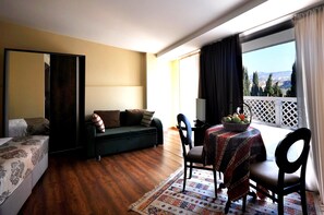 Family Suite, Terrace, City View