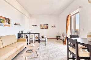 Minibar, in-room safe, free WiFi, bed sheets - Hotel Porto Diakofti (Kithira)