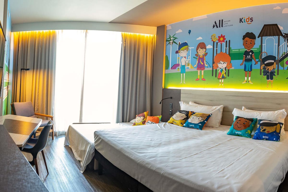 Superior Room, 1 King Bed
