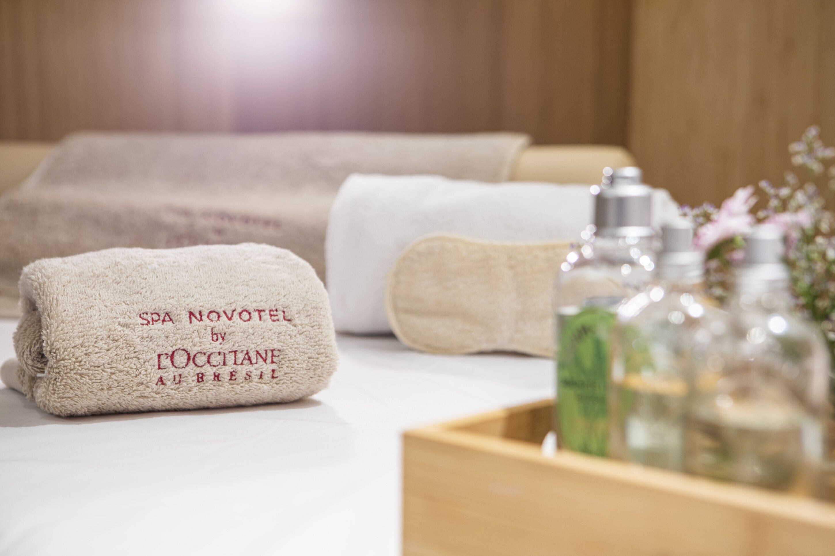 sauna, steam room, body treatments, hot stone massages