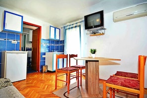 Departamento, 2 habitaciones, Terraza, vista al mar | Servicio a la habitación