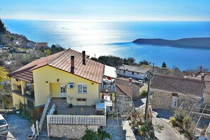 View from property - Apartments Marinovic (Budva)