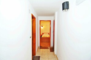 Hallway - Apartments Marinovic (Budva)