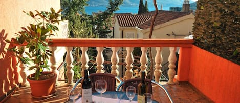 Leilighet, 1 soverom, terrasse, sjøutsikt | Balkong