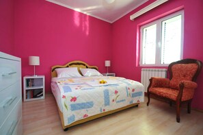 Apartemen Superior, 2 kamar tidur, pemandangan laut, menghadap laut | 1 kamar tidur, meja kerja, kedap suara, dan setrika/meja setrika