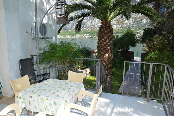 Appartement Familial, 1 chambre, vue mer | Terrasse/Patio