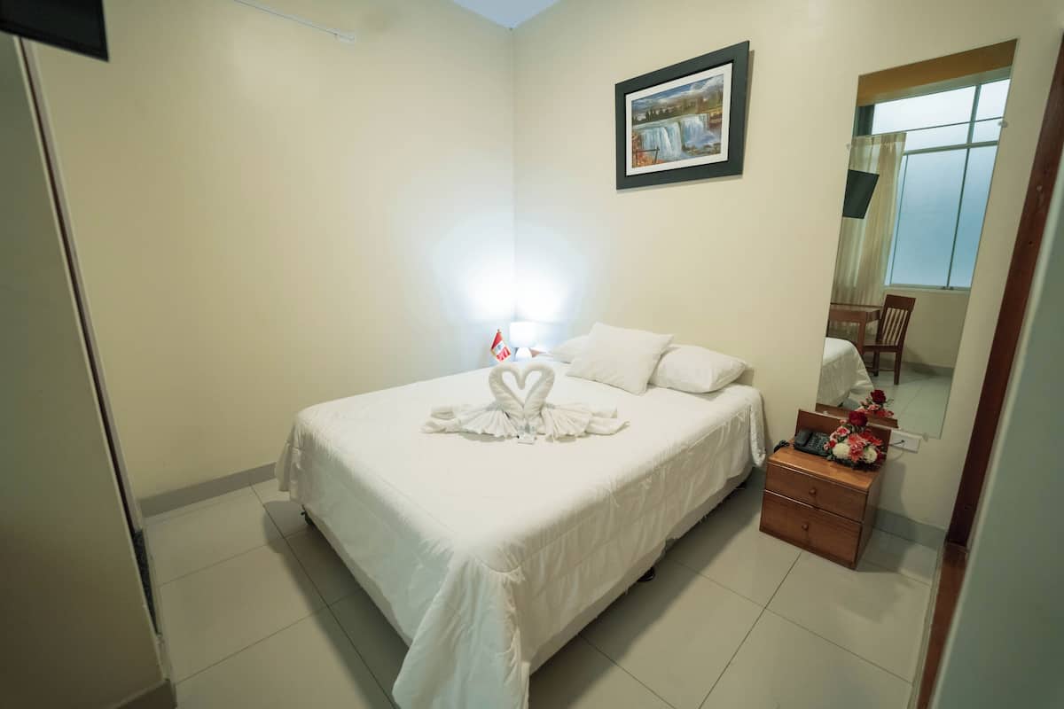 1 bedroom, premium bedding, down duvets, memory-foam beds