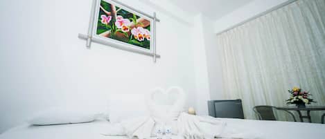 1 bedroom, premium bedding, down duvets, memory-foam beds