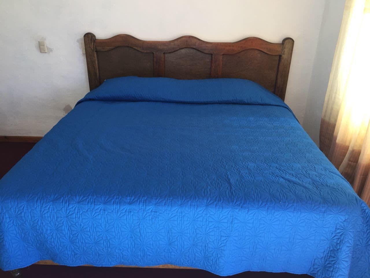 traditional room, 1 king bed | free wifi, bed sheets