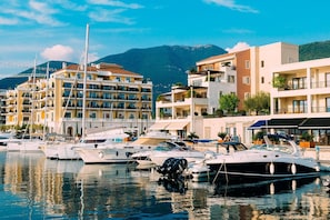 Marina - Tale House Montenegro (Tivat)