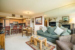 TV, fireplace - BT207 | Ski In | Great Views | Indoor Pool | Hot Tub | Winter Shuttle (Steamboat Springs)