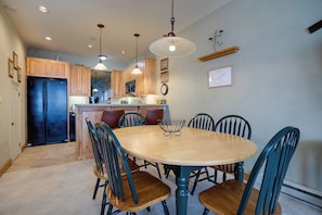 Dining - W3401 | Spacious Condo | Short Walk to Skiing | Winter Shuttle | Pool | Hot Tub (Steamboat Springs)