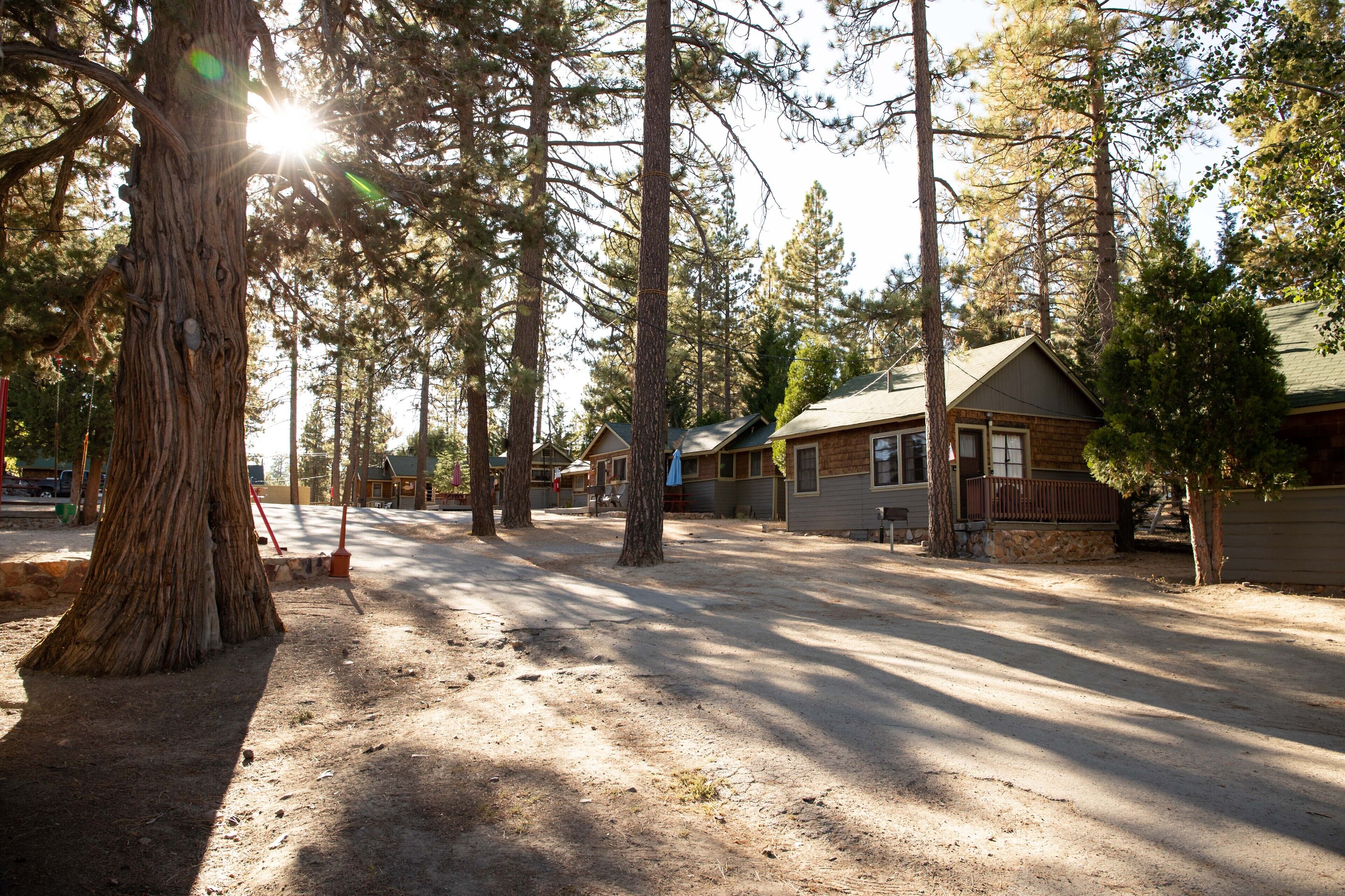 Enjoy a relaxing evening with a view of the lake and the other cabins around.