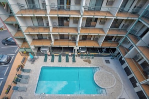 Piscine intérieure, piscine chauffée