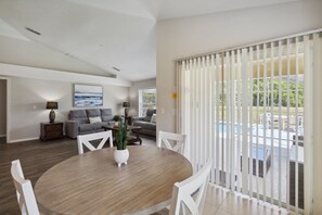 Dining - Beautiful Large Home, pets considered (Kissimmee)