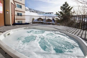 室外 SPA 浴缸