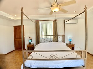 4 quartos, Wi-Fi, roupa de cama, acesso para cadeiras de rodas
