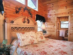 2 bedrooms, pillowtop beds, iron/ironing board, WiFi