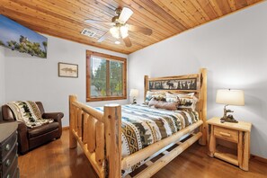 5 bedrooms, free WiFi, bed sheets - Casa De Oso Lakefront - Lakefront, Pool Table, Cinema Room, Fireplace, Deck (Big Bear Lake)