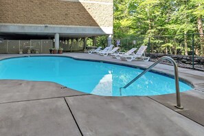 Beheizter Pool