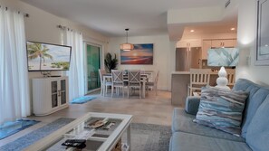 Living area - Tommy Bahama Themed (Sanibel)