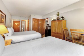 1 bedroom, iron/ironing board, Internet, bed sheets