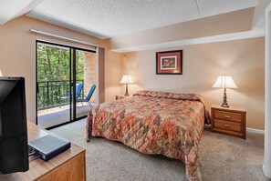 2 bedrooms, iron/ironing board, Internet, bed sheets