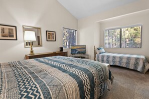 2 多间卧室、免费 WiFi、床单