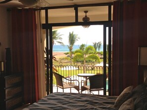 3 bedrooms, desk, WiFi, bed sheets