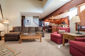 TV, fireplace, DVD player