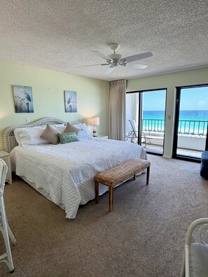 2 bedrooms, iron/ironing board, Internet, bed sheets - Surf Dweller 504 by Alicia Hollis Rentals FREE ADVENTURES $300/Day (Fort Walton Beach)