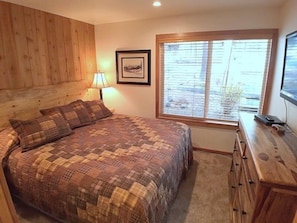 1 habitación, wifi y ropa de cama