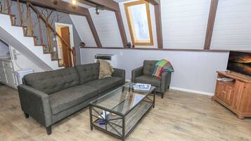 Smart TV, fireplace, DVD player