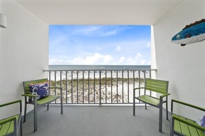Property grounds - Island Shores 358- The Beach is Calling! Book Today! (Gulf Shores)
