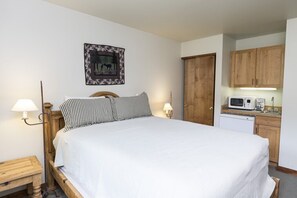 1 غرفة نوم ومكواة/لوح كي وواي فاي وملاءات أسرّة