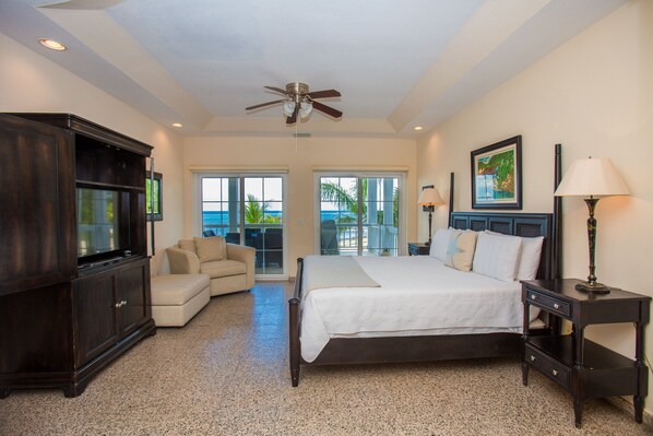 2 bedrooms, iron/ironing board, internet, bed sheets