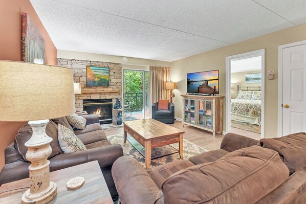 TV, fireplace, DVD player