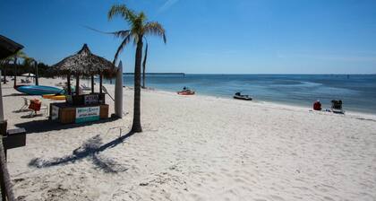 Reserva ahora para el verano, las fantásticas vistas del agua vienen con esta gran orilla en Little Harbor