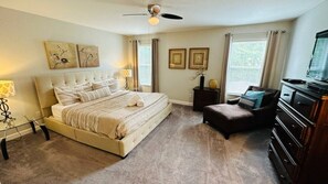 6 bedrooms, iron/ironing board, WiFi, bed sheets