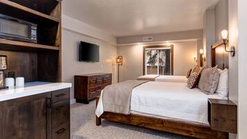 1 bedroom, iron/ironing board, internet, bed sheets