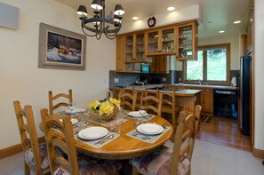 Dining - X2782 | Walk to Base Area | Winter Shuttle | Pool | Hot Tub | Nice Views (Steamboat Springs)