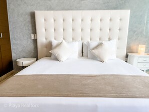 2 slaapkamers, een strijkplank/strijkijzer, reisbedje, gratis wifi